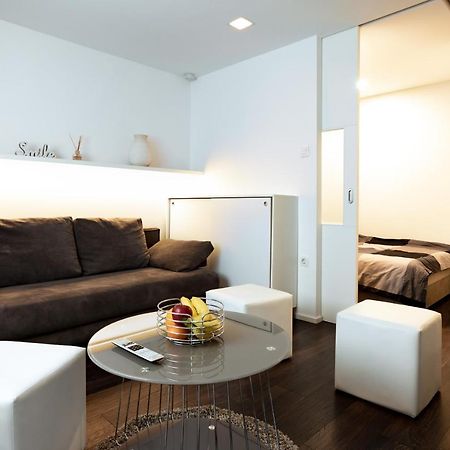 Elegant 1-Bedroom Apartment Near Hill Forest Ljubljana Kültér fotó