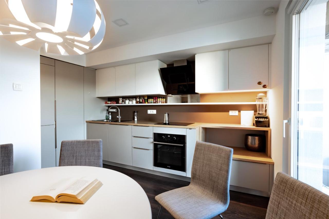 Elegant 1-Bedroom Apartment Near Hill Forest Ljubljana Kültér fotó