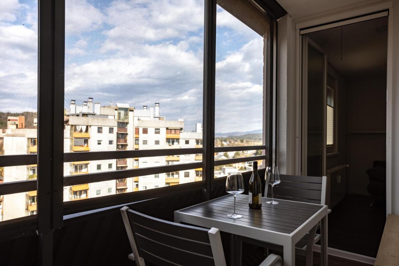 Elegant 1-Bedroom Apartment Near Hill Forest Ljubljana Kültér fotó