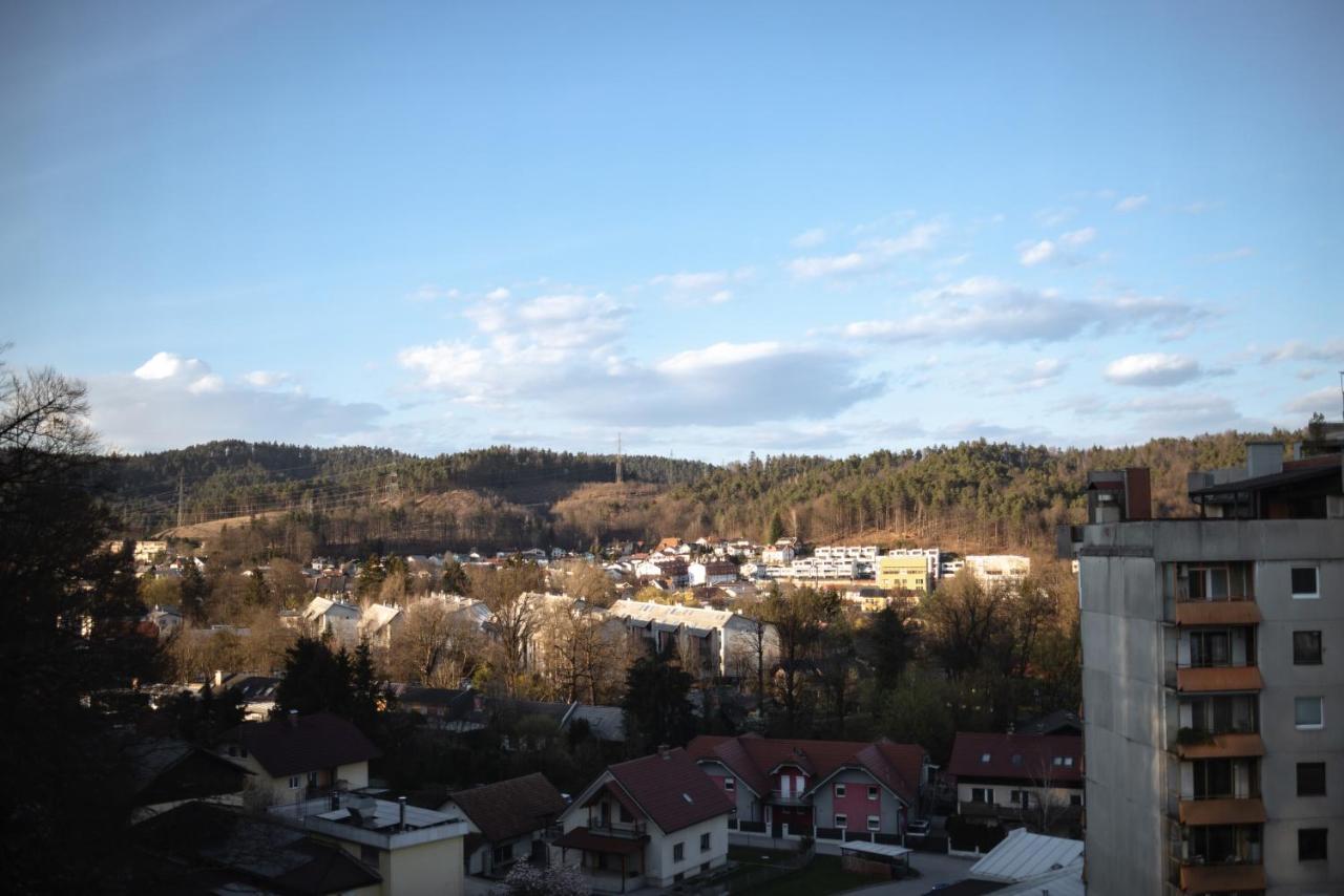 Elegant 1-Bedroom Apartment Near Hill Forest Ljubljana Kültér fotó